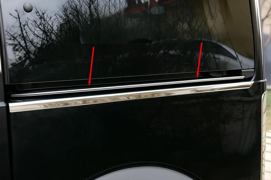 Ford Connect 2010–2013 Liukuoven kiskon lista (2 kpl, ruostumaton teräs) Image