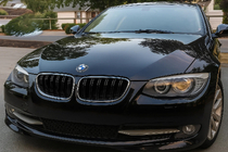 BMW 3-sarja E92/E93 2006–2013 M-Look munuaismaskit (2010-2013, kiiltomusta kromireunuksella) kuva 1