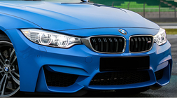 BMW 3-sarja F30/F31 2012–2019 M-Look munuaismaskit (kiiltävän musta, kromireunus) kuva 1