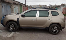 Dacia Duster 2008–2018 Ovipilarien listat (6 kpl, ruostumaton teräs) kuva 1