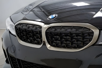 BMW 3-sarja G20/G21 2018– Munuaisritilät Diamond Black (2018-2022, kromikehys) kuva 1