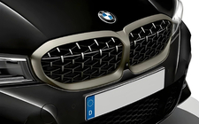 BMW 3-sarja G20/G21 2018– Munuaissäleiköt Diamond Silver (2018-2022, mattakrominen reunus) kuva 1