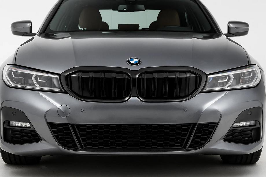 BMW 3-sarja G20/G21 2018– M-Look munuaismaskit (G28 2022+, kiiltävä musta) Image