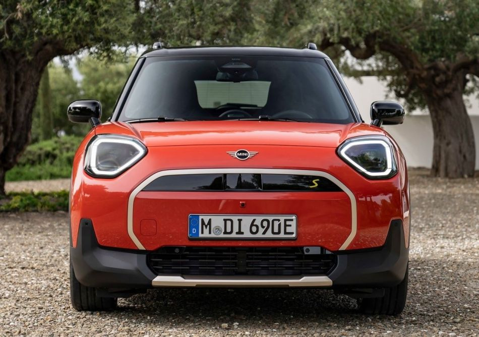 MINI Aceman -sähköcrossoverin koeajo