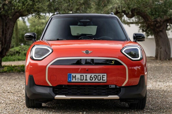 MINI Aceman -sähköcrossoverin koeajo