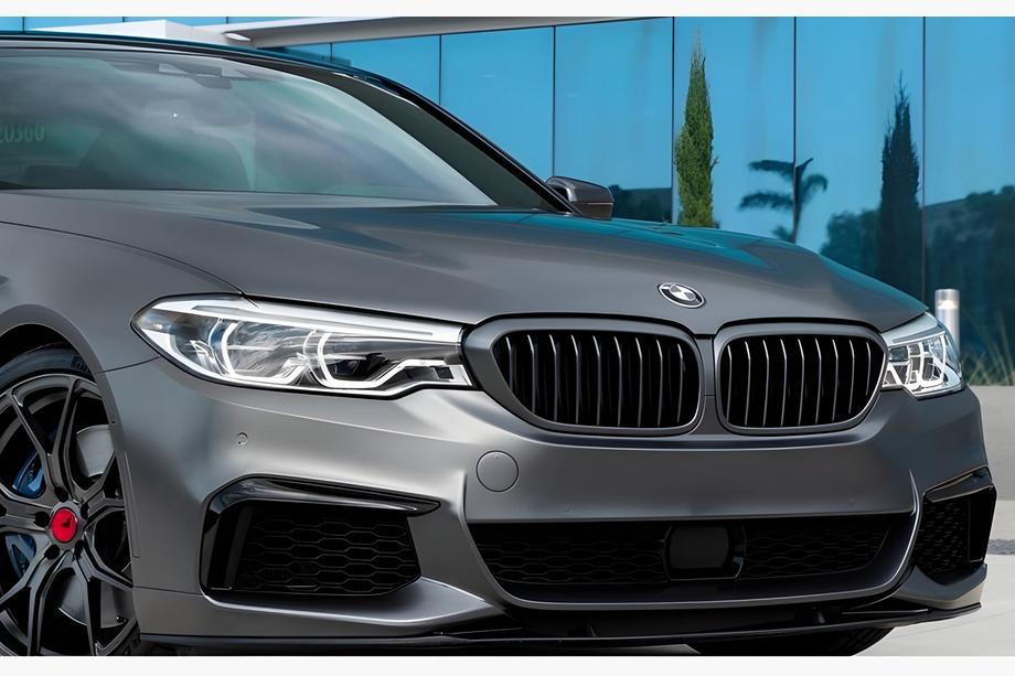 BMW 5-sarja G30/G31 2017–2023 Munuaismaskit 1 Bar (2017-2020, mattamusta) Image