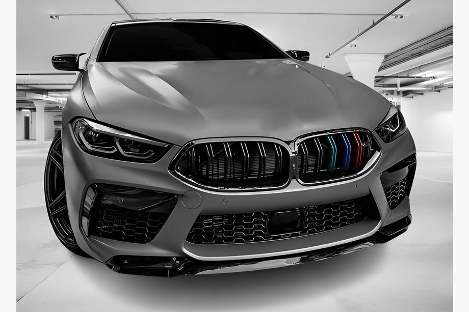 BMW 8-sarja G14/G15/G16 2018– Munuaissäleikkö M-Look (2018-2022, M-Color) Image
