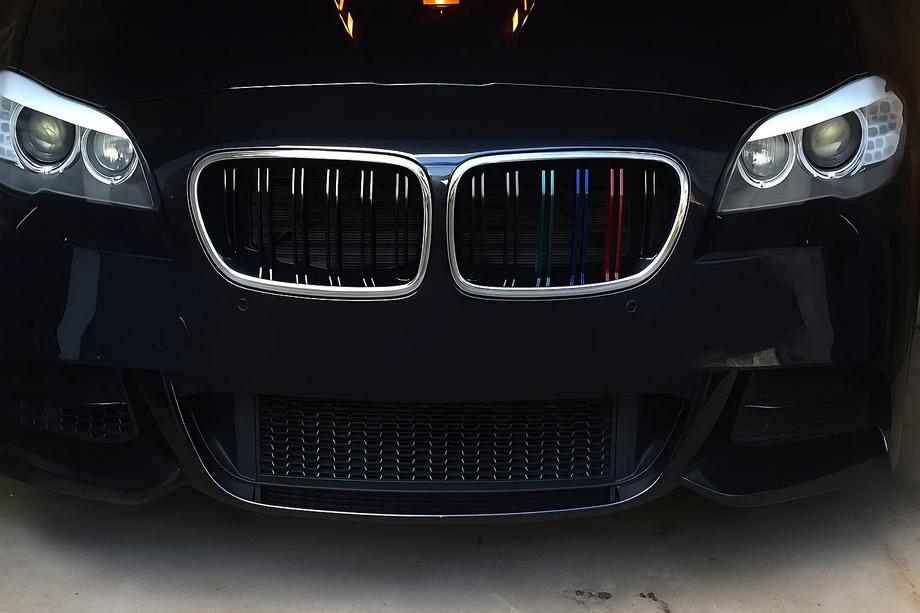 BMW X1 E84 2009–2015 Munuaissäleiköt M-Look (M-Color kromikehyksellä) Image