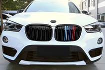 BMW X1 F48 2015–2022 M-Look munuaismaskit (2015-2019, M-Color) kuva 1