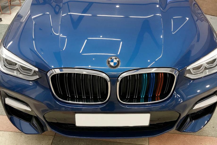 BMW X4 G02 2018– M-Look munuaismaski (2018-2021, M-Color kromireunuksella) Image