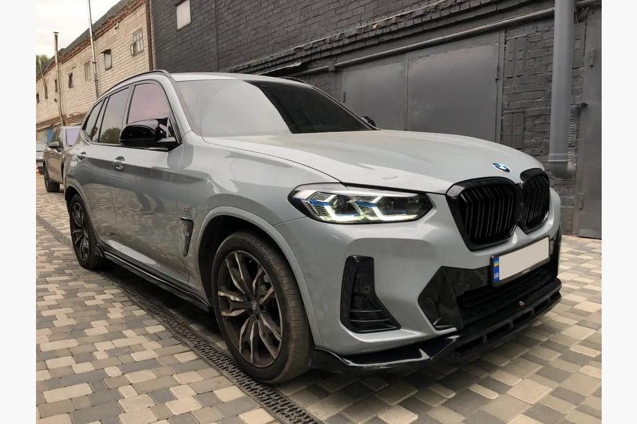 BMW X3 G01 2018– M-Look munuaismaskit (2021+, kiiltävän musta) Image