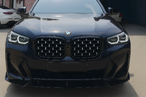 BMW X3 G01 2018– Munuaismaskit Diamond Silver (2021+, musta reunus) kuva 1