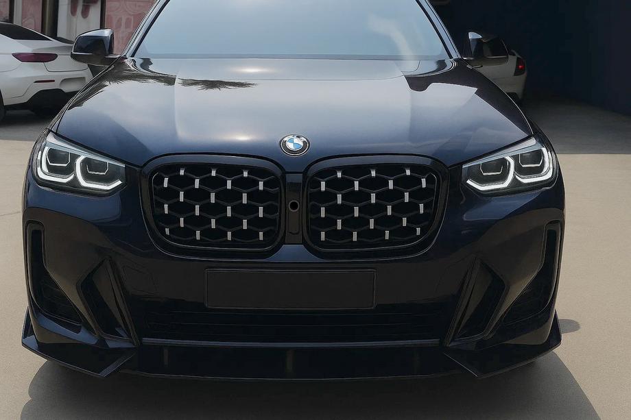BMW X3 G01 2018– Munuaismaskit Diamond Silver (2021+, musta reunus) Image