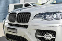 BMW X5 E70 2007–2013 M-Look munuaismaskit (musta matta) kuva 1