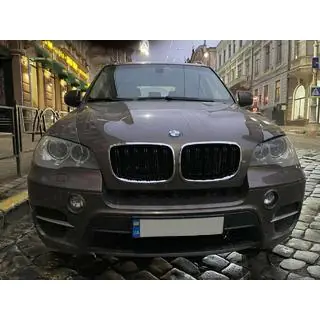 M-Look munuaismaskit (kiiltävän musta, kromireunus) kuva 1