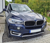 BMW X5 F15 2013–2018 M-Look munuaismaskit (kiiltävän musta, kromireunus) kuva 4
