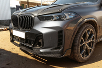 BMW X5 G05 2019–2026 Munuaismaskit 1 Bar (2023+, mattamusta) kuva 3