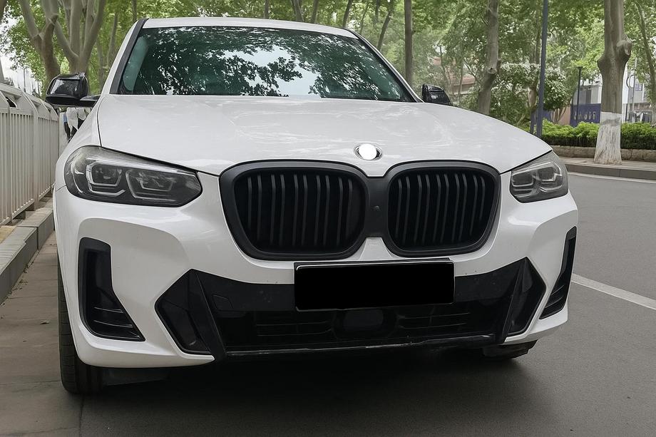 BMW X3 G01 2018– M-tyylinen munuaismaski (G08i, mattamusta) Image