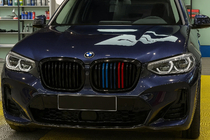 BMW X3 G01 2018– Munuaissäleikkö M-Look (G08i, M-Color) kuva 1