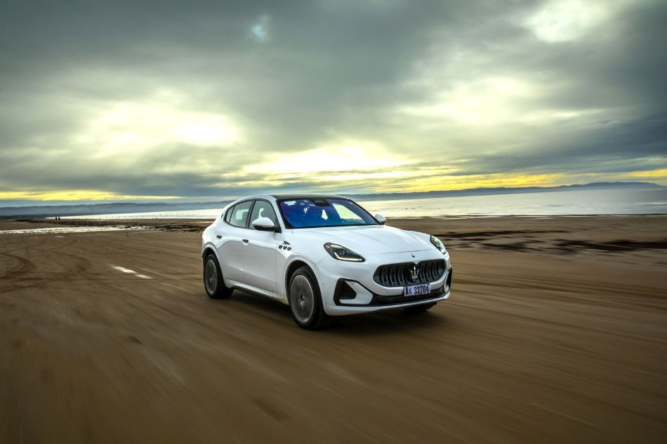 Maserati Grecale -crossoverin koeajo