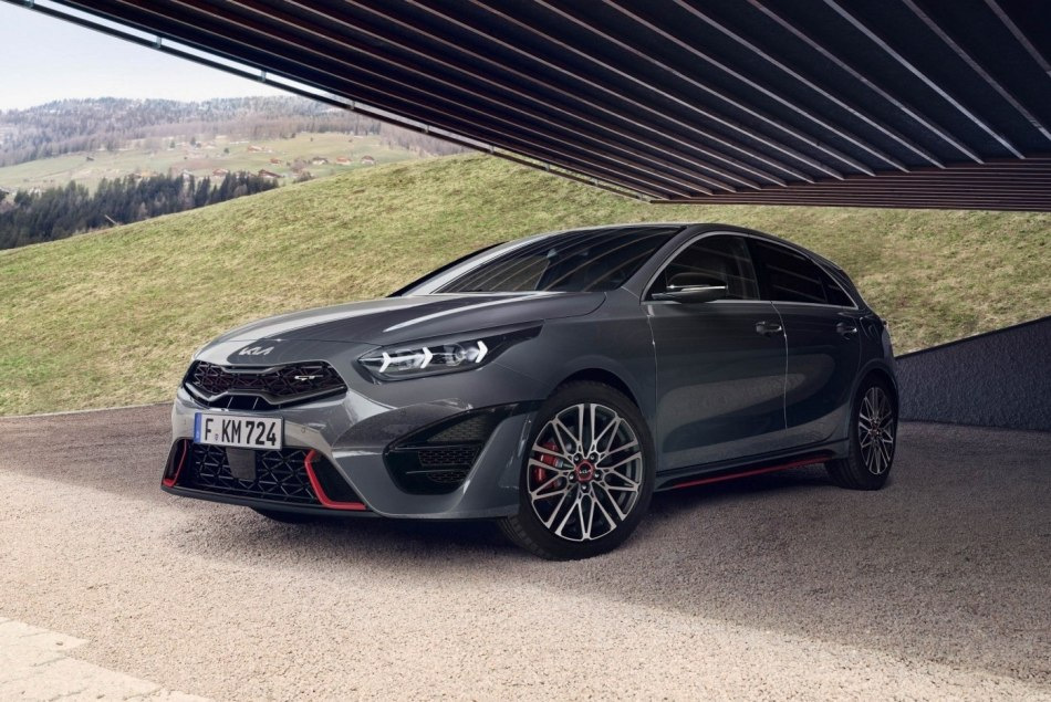 Kia Ceed GT -koeajo: urheilullisen hatchbackin facelift