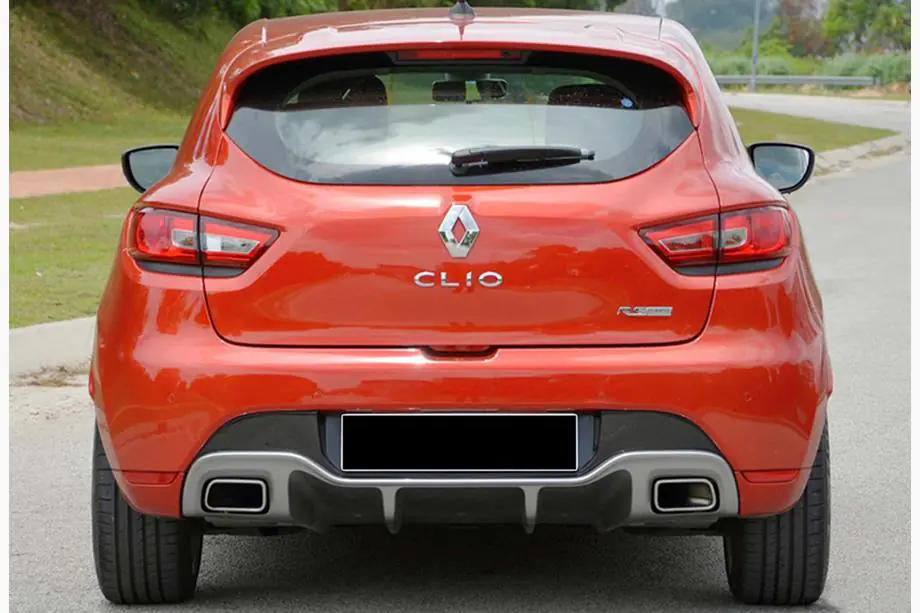 Renault Clio IV 2012–2019 DPT-takadiffuusori (RS-malleihin, maalattava) Image