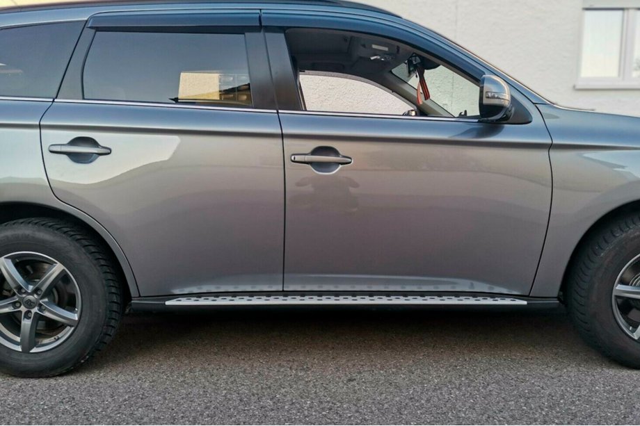 Mitsubishi Outlander 2012–2021 OEM V1 sivuastinlaudat (2 kpl, alumiini) Image