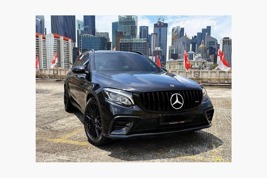 Mercedes GLC X253 2015–2022 Etusäleikkö GT Panamericana Black (2015-2019) Kuva 7
