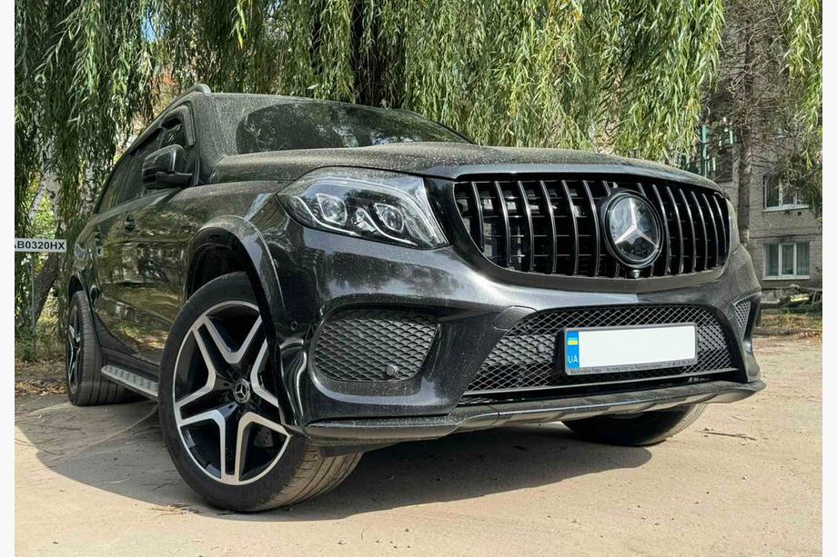 Mercedes GL/GLS -luokka X166 2012–2019 Etusäleikkö GT Panamericana Black (GLS:ään) Image