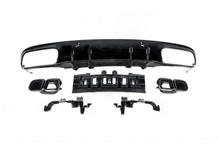 Mercedes C-class W205 2014–2021 Korisarja diffuusorilla Coupeen (Black Mamba C63GT -design) Kuva 7