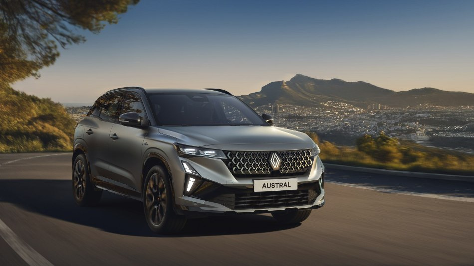 Renault Austral 2025 -koeajo: päivitetty crossover ranskalaisella tyylillä
