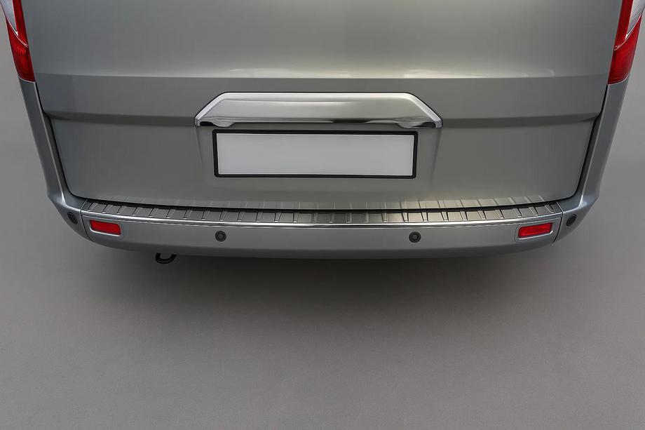 Ford Custom 2013–2022 Kromilista rekisterikilven yläpuolelle (ilman kameraa, ruostumaton teräs) Image