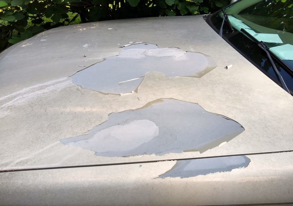 Miksi auton maali hilseilee?