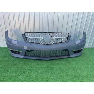 Etupuskuri 2011-2014 AMG C63 Diamond Silver -maskilla kuva 1