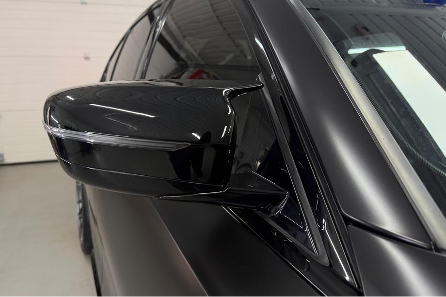 BMW 3-sarja G20/G21 2018– Peilinkuoret M-Look (kiinnitysklipsit, 2 kpl) Image