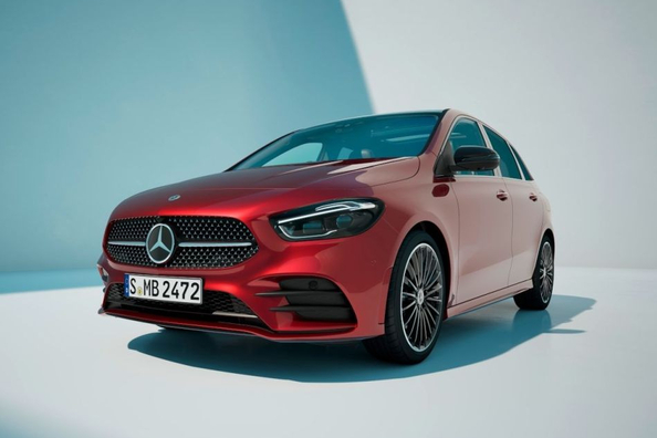 Mercedes-Benz B-Class (W247): Päivitetty premium-luokan kompaktitila-auto