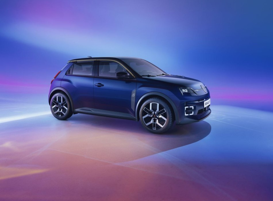 Renault 5 E-Tech 2024: Legendan paluu sähköisessä muodossa