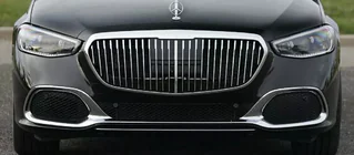 Mercedes S-сlass W223 2020– Maybach etusäleikkö kuva 1