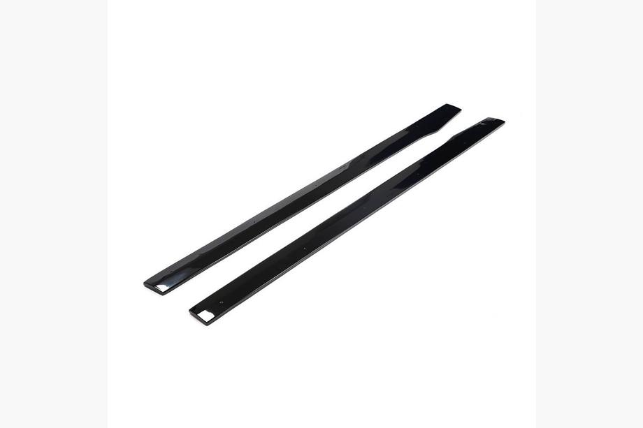 Mercedes C-class W205 2014–2021 Helmalevikkeet V2 (C43/C63 AMG 2015-2019, hiilikuitu) Kuva 8