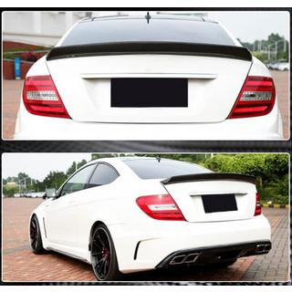 Takapuskurin spoileri ja diffuusori (C63 AMG 2012-2014, hiilikuitu) kuva 2