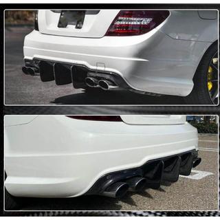 Takapuskurin spoileri ja diffuusori (C63 AMG 2012-2014, hiilikuitu) kuva 3