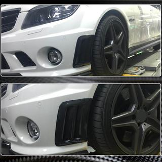 Hiilikuituiset etupuskurin lisäosat (C63 AMG Sedan 2008-2011) kuva 3