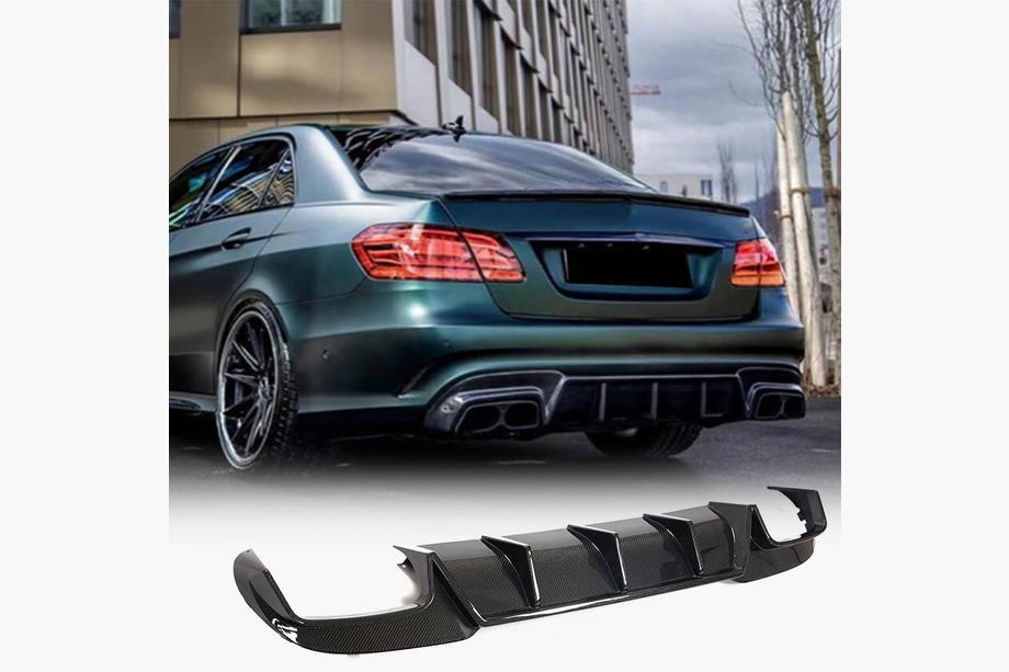 Mercedes E-sarja W212 2009–2016 Takapuskurin diffuusori V2 (E63 AMG 2013-2016, hiilikuitu) Image