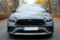 Mercedes E-class W213 2016–2023 Etupuskurin lip spoiler (AMG-Line 2020-2023, hiilikuitu) kuva 1
