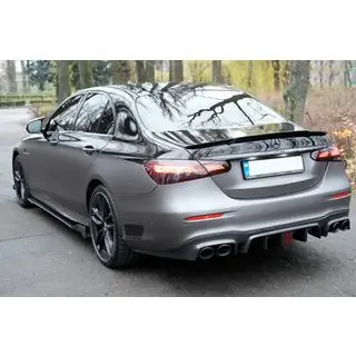 Takapuskurin diffuusori (E63 AMG 2020-2023, hiilikuitu) kuva 1