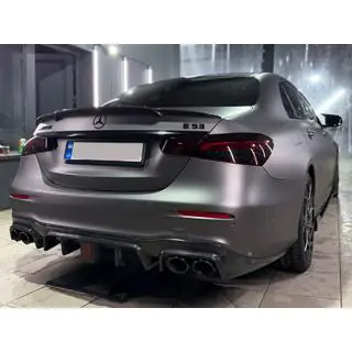 Takapuskurin diffuusori (E63 AMG 2020-2023, hiilikuitu) kuva 3
