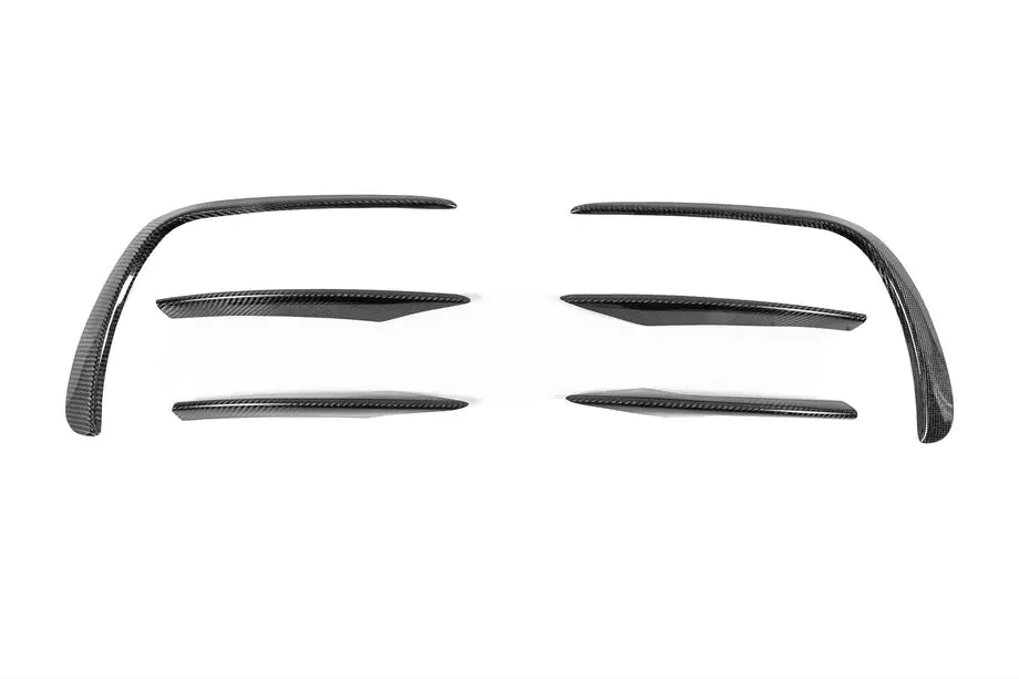Mercedes E-class W213 2016–2023 Etupuskurin lip spoiler (AMG-Line 2020+ -malleihin, dry carbon) Kuva 17