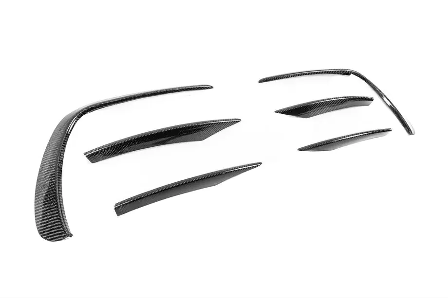 Mercedes E-class W213 2016–2023 Etupuskurin lip spoiler (AMG-Line 2020+ -malleihin, dry carbon) Kuva 19