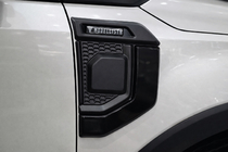Toyota Land Cruiser Prado 250 2023– Modellista lokasuojan levikkeet kuva 1