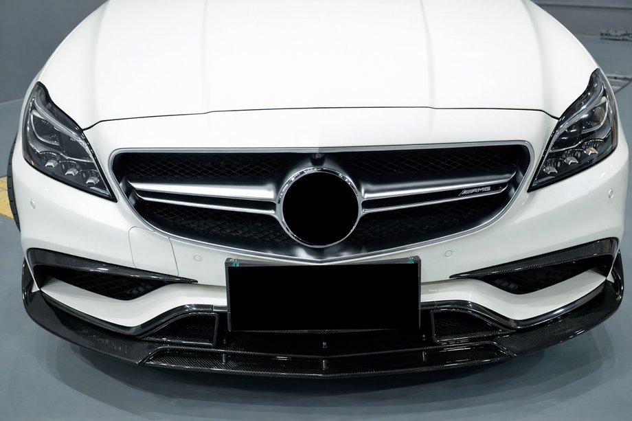 Mercedes CLS C218 2011–2018 Etupuskurin lip spoiler Lip V2 (CLS63 AMG SD 2015-2018, hiilikuitu) Kuva 5
